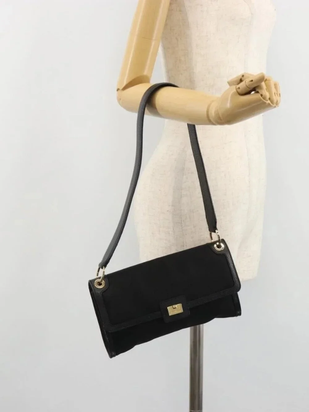 Salvatore Ferragamo Shoulder Bag Canvas Black Gold Auth BA13524V
